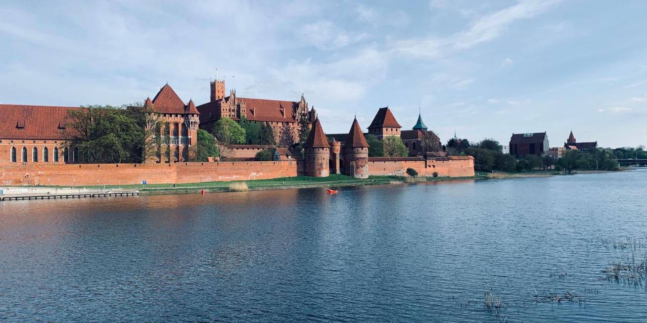 Castle Apartments Мальборк Экстерьер фото